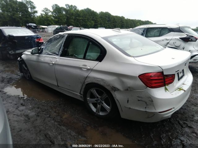WBA3C3C55EPV90673 BMW 3 Series 320i Xdrive