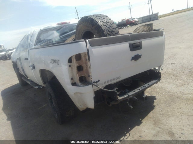 2009 CHEVROLET SILVERADO 2500HD WORK TRUCK VIN: 1GCHK43K89F139949
