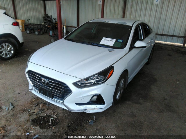 Hyundai SONATA SE 2018 5NPE24AF3JH647376 Image 2