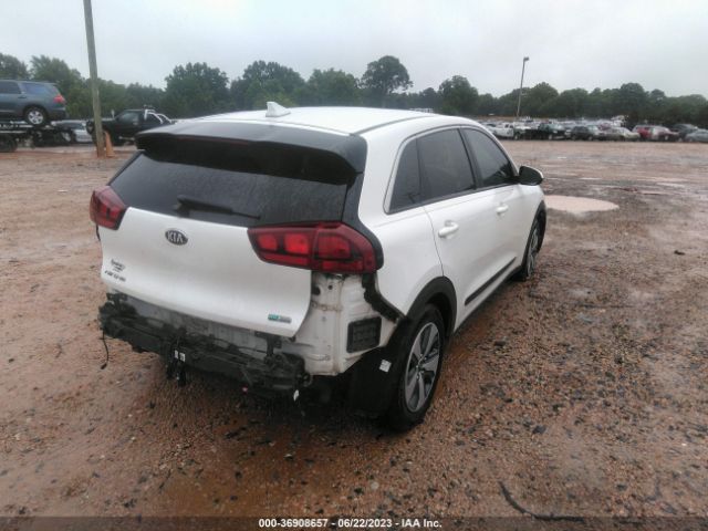 KNDCB3LC5J5109413 KIA NIRO FE