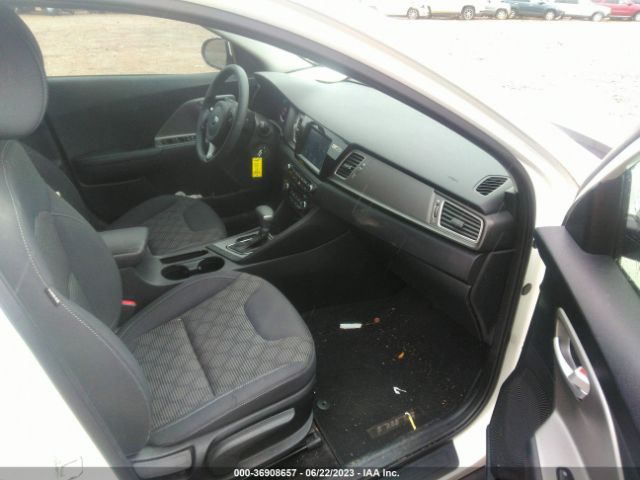 KNDCB3LC5J5109413 KIA NIRO FE