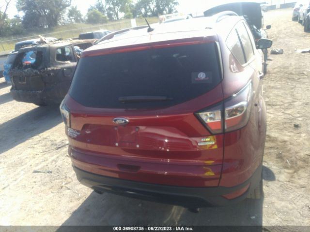 1FMCU0GD5HUC75759 Ford ESCAPE SE