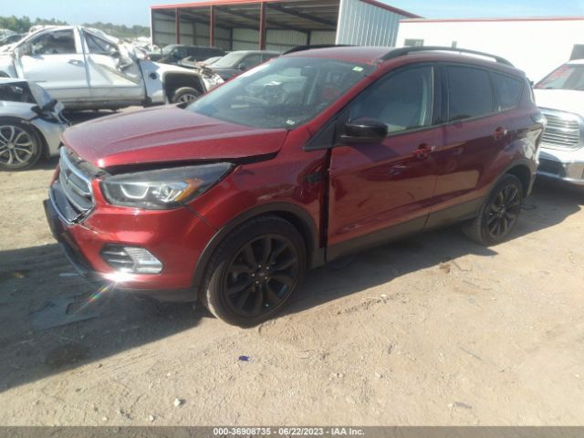1FMCU0GD5HUC75759 Ford ESCAPE SE