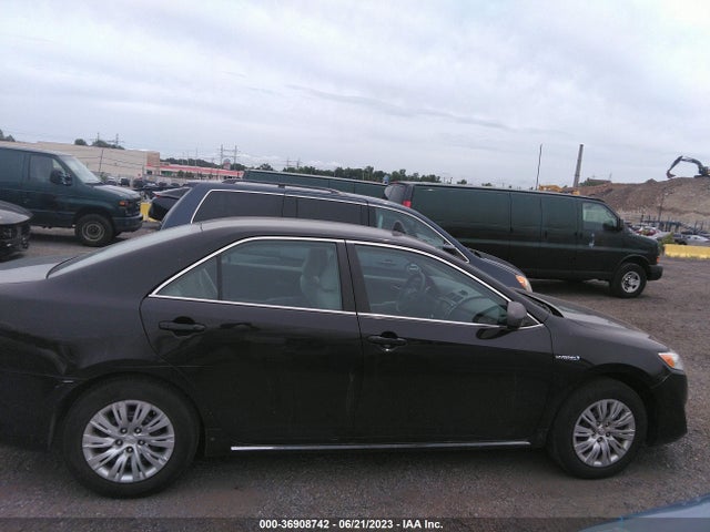 2014 TOYOTA CAMRY HYBRID LE/XLE/SE LIMITED EDITION VIN: 4T1BD1FK2EU129073