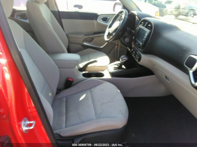 KNDJ23AU2L7040352 KIA SOUL LX