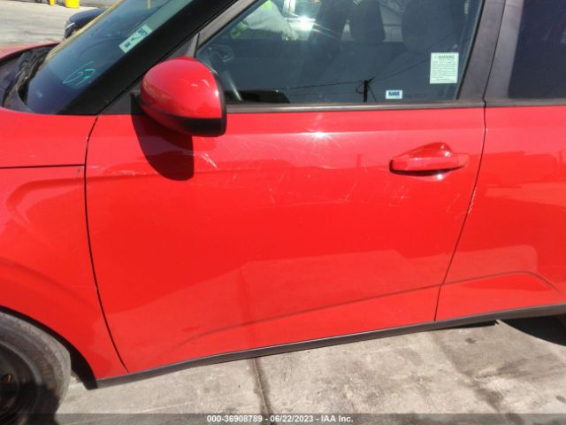 KNDJ23AU2L7040352 KIA SOUL LX