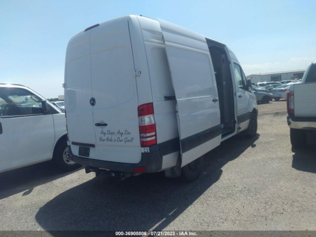 WD3PE7DD2GP325749 Mercedes-Benz SPRINTER CARGO VANS