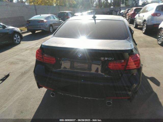 WBA8B9G51JNU99038 BMW 3 Series 330i