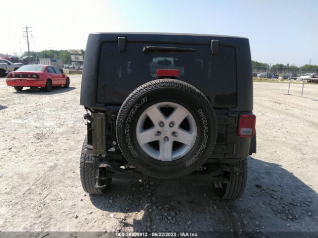 1C4AJWAG6HL637310 Jeep Wrangler Sport