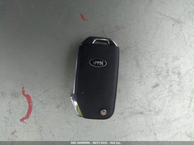 3KPF24AD6ME326685 KIA Forte Lxs