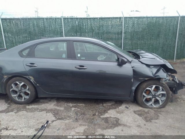 3KPF24AD6ME326685 KIA Forte Lxs