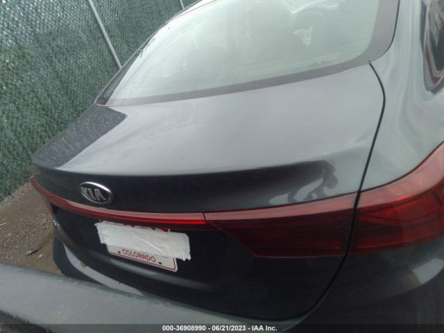 3KPF24AD6ME326685 KIA Forte Lxs