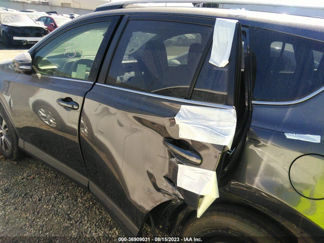 Toyota Rav4 Xle 2018 JTMWFREV6JJ207666 Image 7