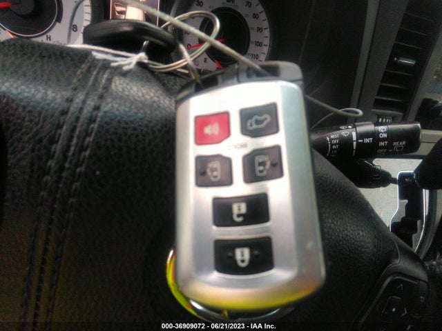 Toyota SIENNA SE 2015 5TDXK3DC0FS571329 Image 11
