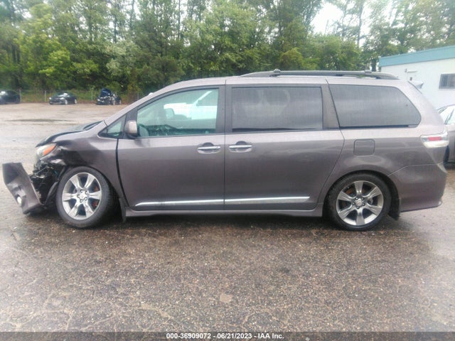 Toyota SIENNA SE 2015 5TDXK3DC0FS571329 Image 14
