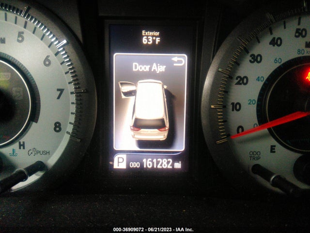 Toyota SIENNA SE 2015 5TDXK3DC0FS571329 Image 15