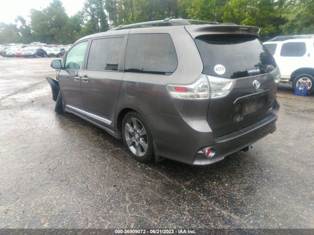 Toyota SIENNA SE 2015 5TDXK3DC0FS571329 Image 3