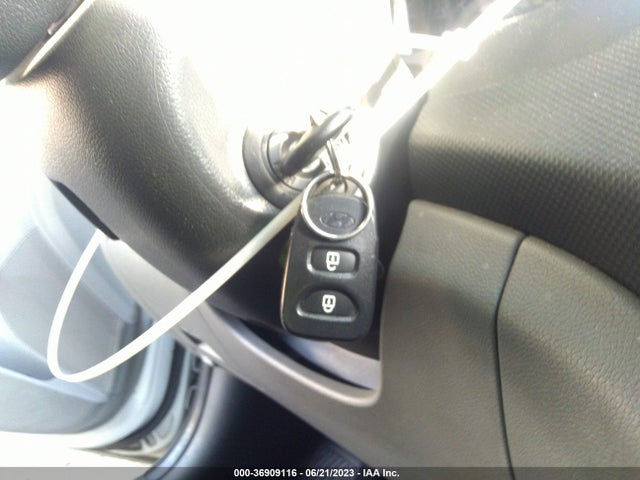Hyundai ACCENT SE 2017 KMHCT4AE4HU388386 Image 3
