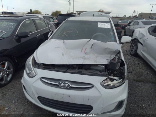 Hyundai ACCENT SE 2017 KMHCT4AE4HU388386 Image 4