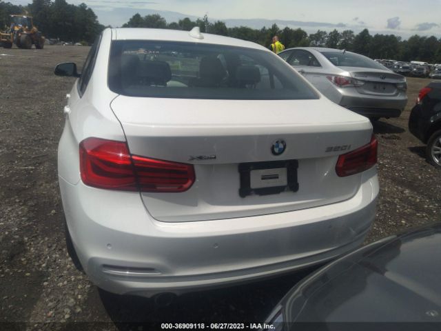 WBA8E5G52JNV01802 BMW 3 Series 320i Xdrive