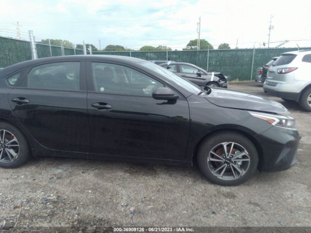 3KPF24ADXPE599407 KIA Forte Lxs