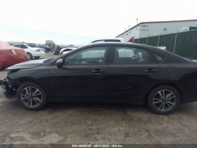 3KPF24ADXPE599407 KIA Forte Lxs