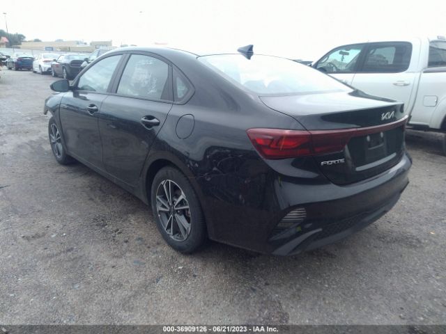 3KPF24ADXPE599407 KIA Forte Lxs