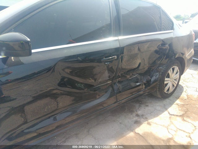 3VW2B7AJ8HM346726 Volkswagen Jetta 1.4t S