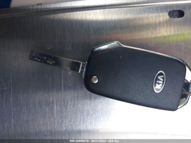 3KPF24AD2LE147686 KIA Forte Lxs