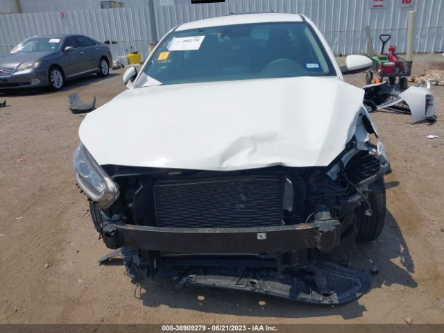 3KPF24AD2LE147686 KIA Forte Lxs