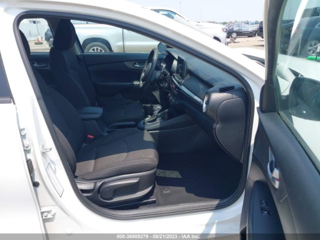 3KPF24AD2LE147686 KIA Forte Lxs
