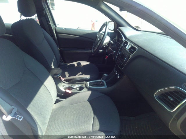 1C3CCBBB5EN185692 Chrysler 200 Touring