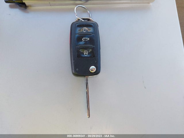 3VW2K7AJ6EM325675 Volkswagen Jetta 2.0l S