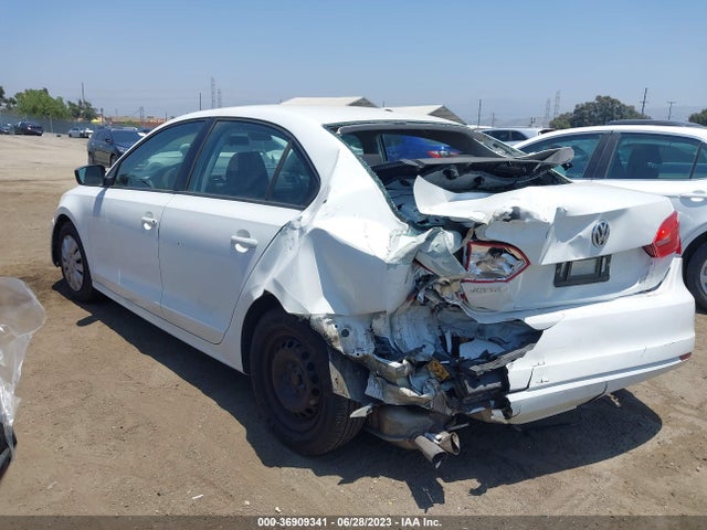 3VW2K7AJ6EM325675 Volkswagen Jetta 2.0l S