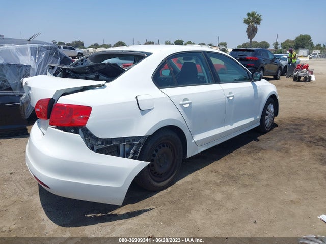 3VW2K7AJ6EM325675 Volkswagen Jetta 2.0l S