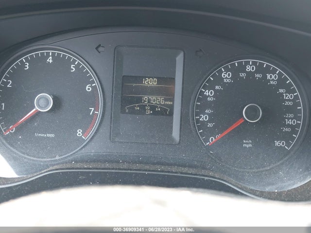 3VW2K7AJ6EM325675 Volkswagen Jetta 2.0l S