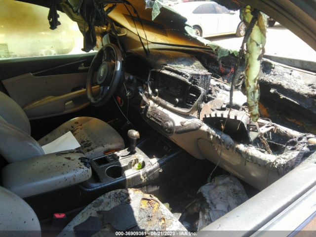 5XYPGDA56HG316469 KIA Sorento Lx V6