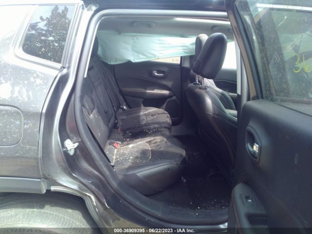 3C4NJDCB9KT806285 Jeep Compass Limited