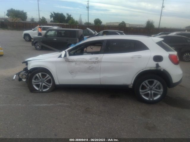 WDCTG4GB4KJ636967 Mercedes-Benz Gla Gla 250