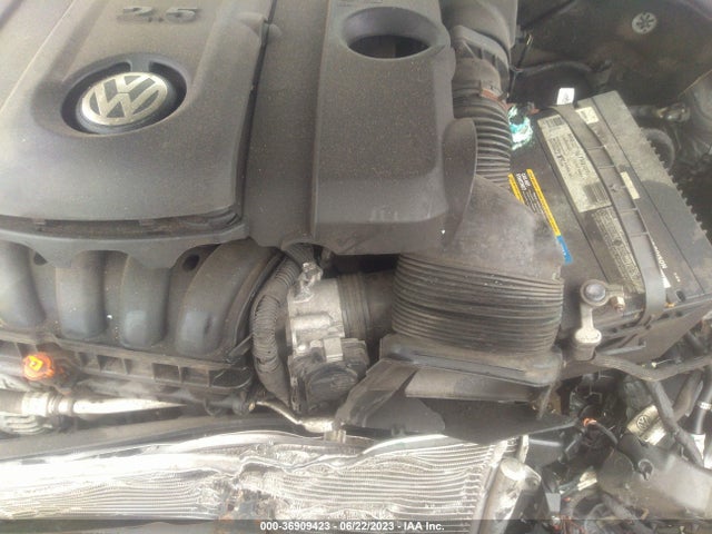 2012 VOLKSWAGEN PASSAT SE W/SUNROOF & NAV PZEV VIN: 1VWBP7A32CC106147