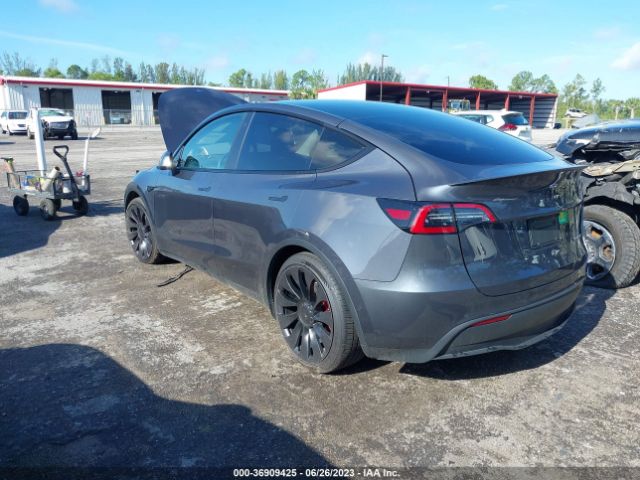 7SAYGDEF8NF374550 Tesla Model Y Performance