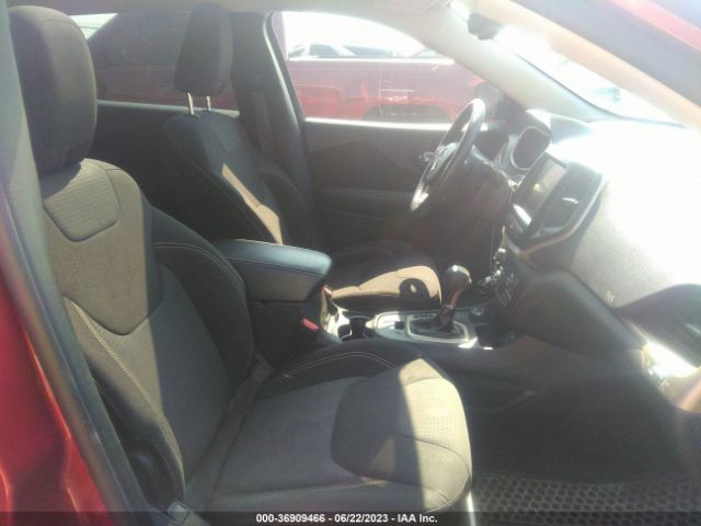 1C4PJMCB3FW552369 Jeep Cherokee Latitude