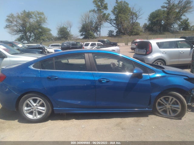Chevrolet CRUZE LT 2018 1G1BE5SM3J7150421 Image 5