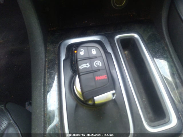 2C3CCAKG2GH213160 Chrysler 300 300c