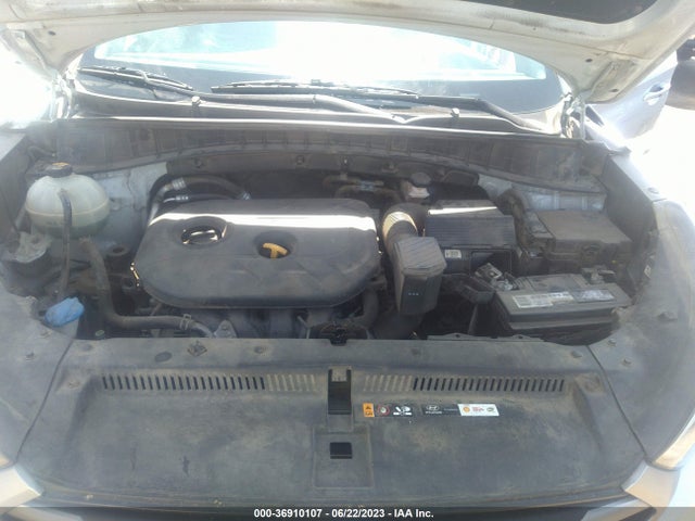 Hyundai TUCSON SE 2017 KM8J33A42HU449310 Image 16