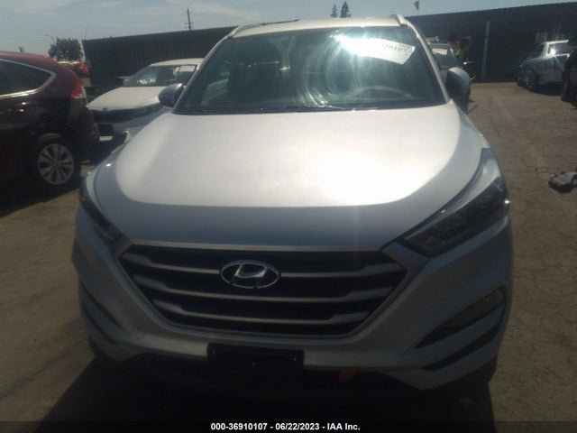 Hyundai TUCSON SE 2017 KM8J33A42HU449310 Image 4
