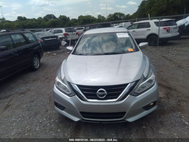 1N4AL3AP6HC208005 Nissan Altima 2.5 Sv