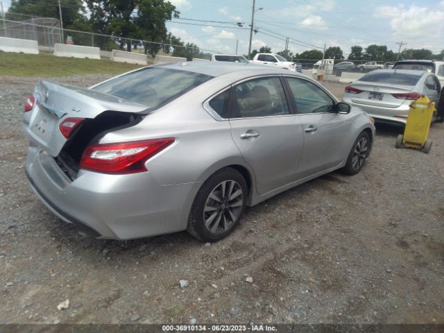 1N4AL3AP6HC208005 Nissan Altima 2.5 Sv