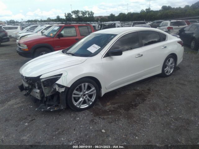 1N4AL3AP1HC202032 Nissan Altima 2.5 Sr