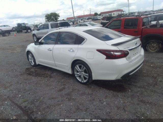 1N4AL3AP1HC202032 Nissan Altima 2.5 Sr